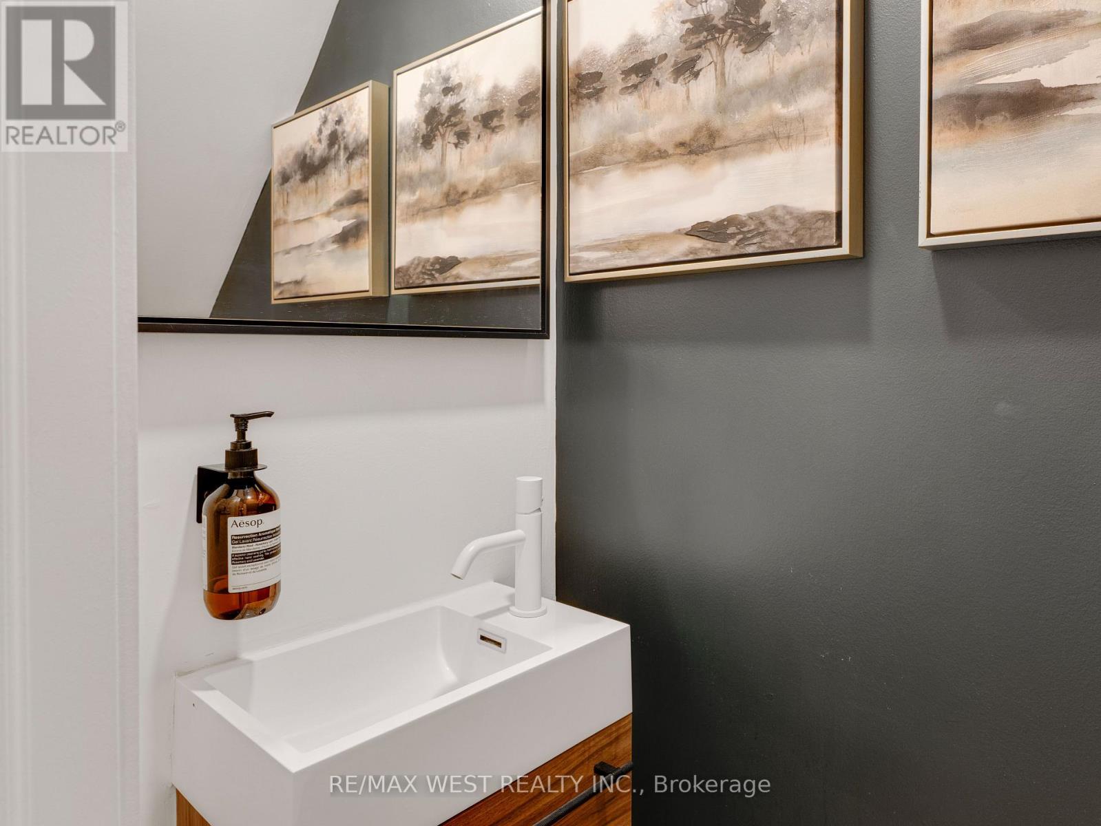 553 King Street E, Toronto, Ontario  M5A 1M5 - Photo 13 - C12328344