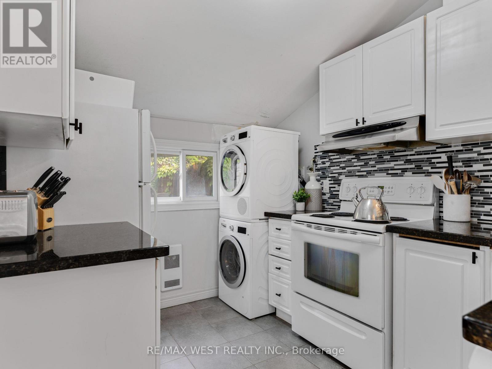 553 King Street E, Toronto, Ontario  M5A 1M5 - Photo 15 - C12328344