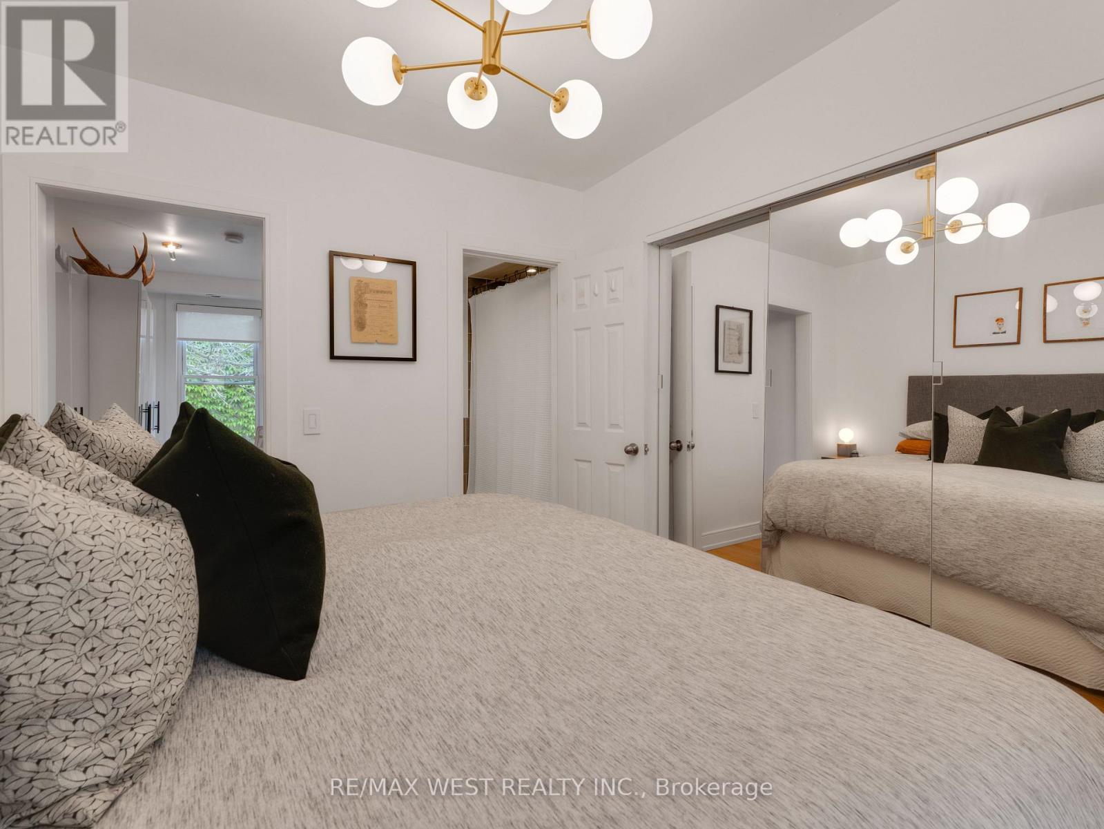 553 King Street E, Toronto, Ontario  M5A 1M5 - Photo 25 - C12328344