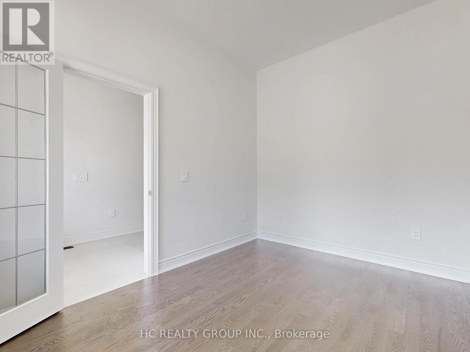 Property at 2941 GRINDSTONE CRESCENT image 3
