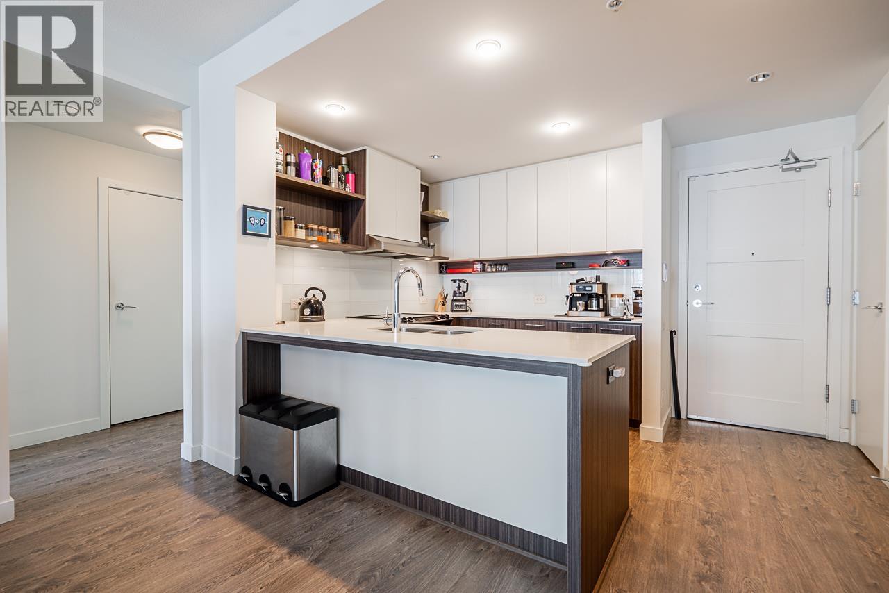 303 545 Foster Avenue, Coquitlam, British Columbia  V3J 0B3 - Photo 10 - R3034343