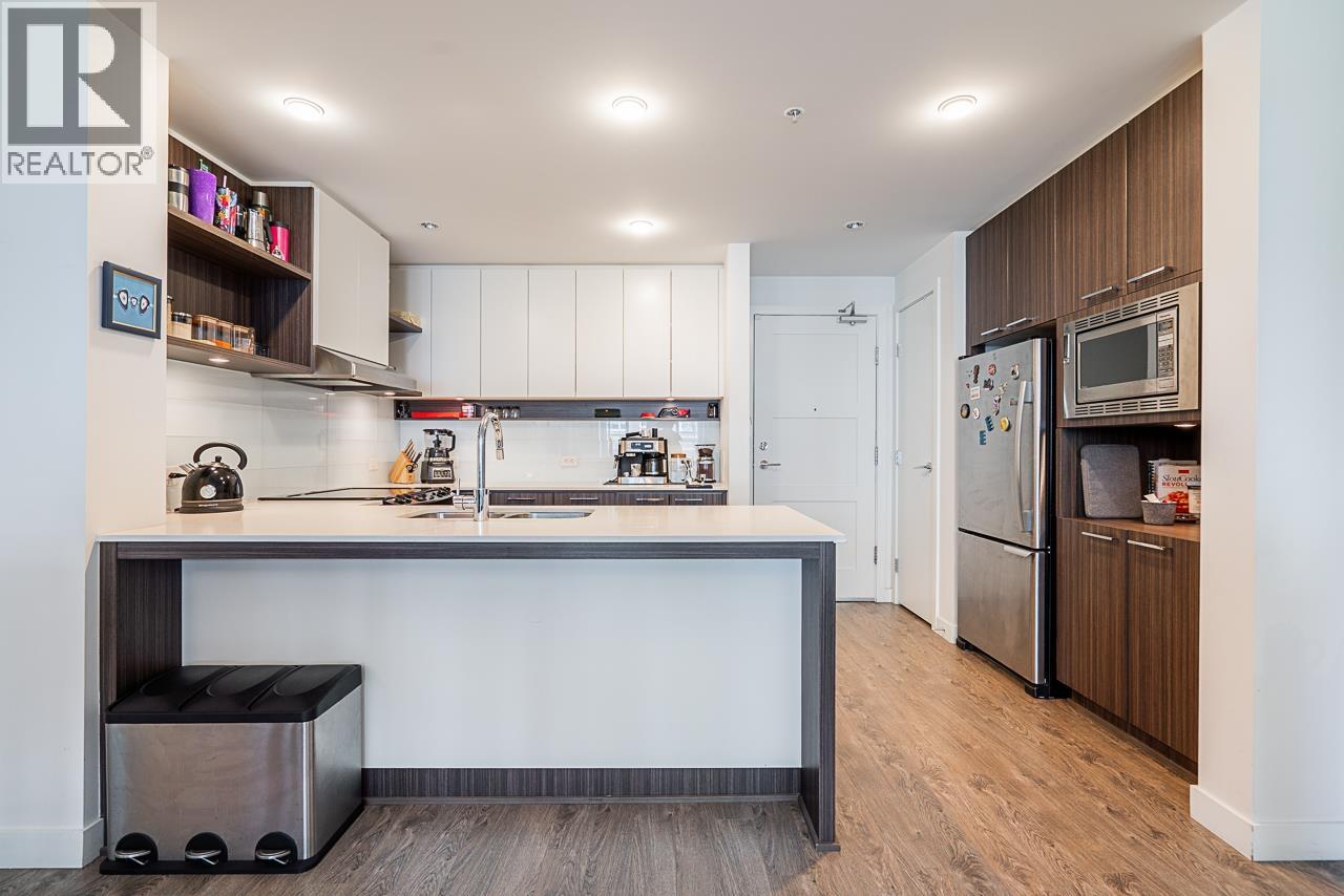 303 545 Foster Avenue, Coquitlam, British Columbia  V3J 0B3 - Photo 11 - R3034343