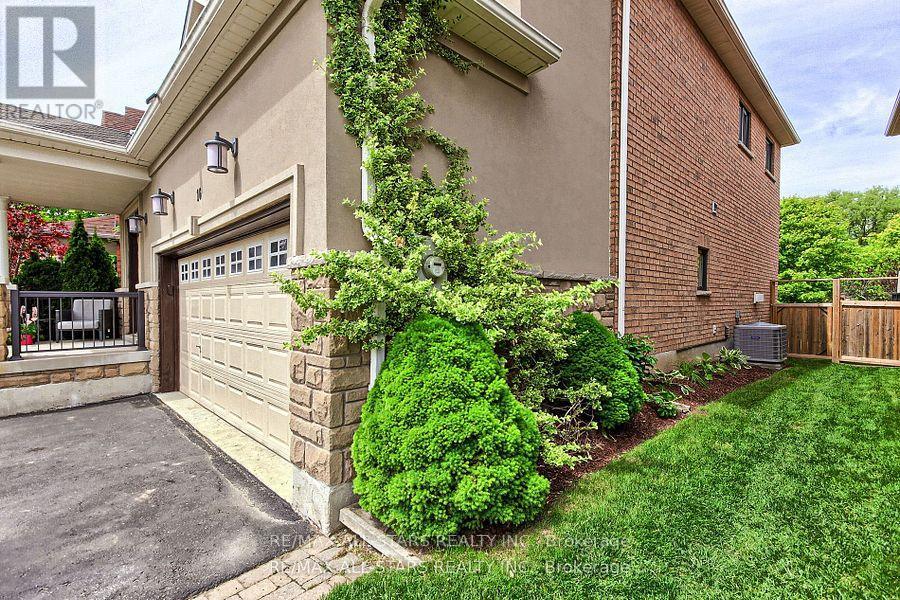 Property at 16 JAMES RATCLIFF AVENUE image 3