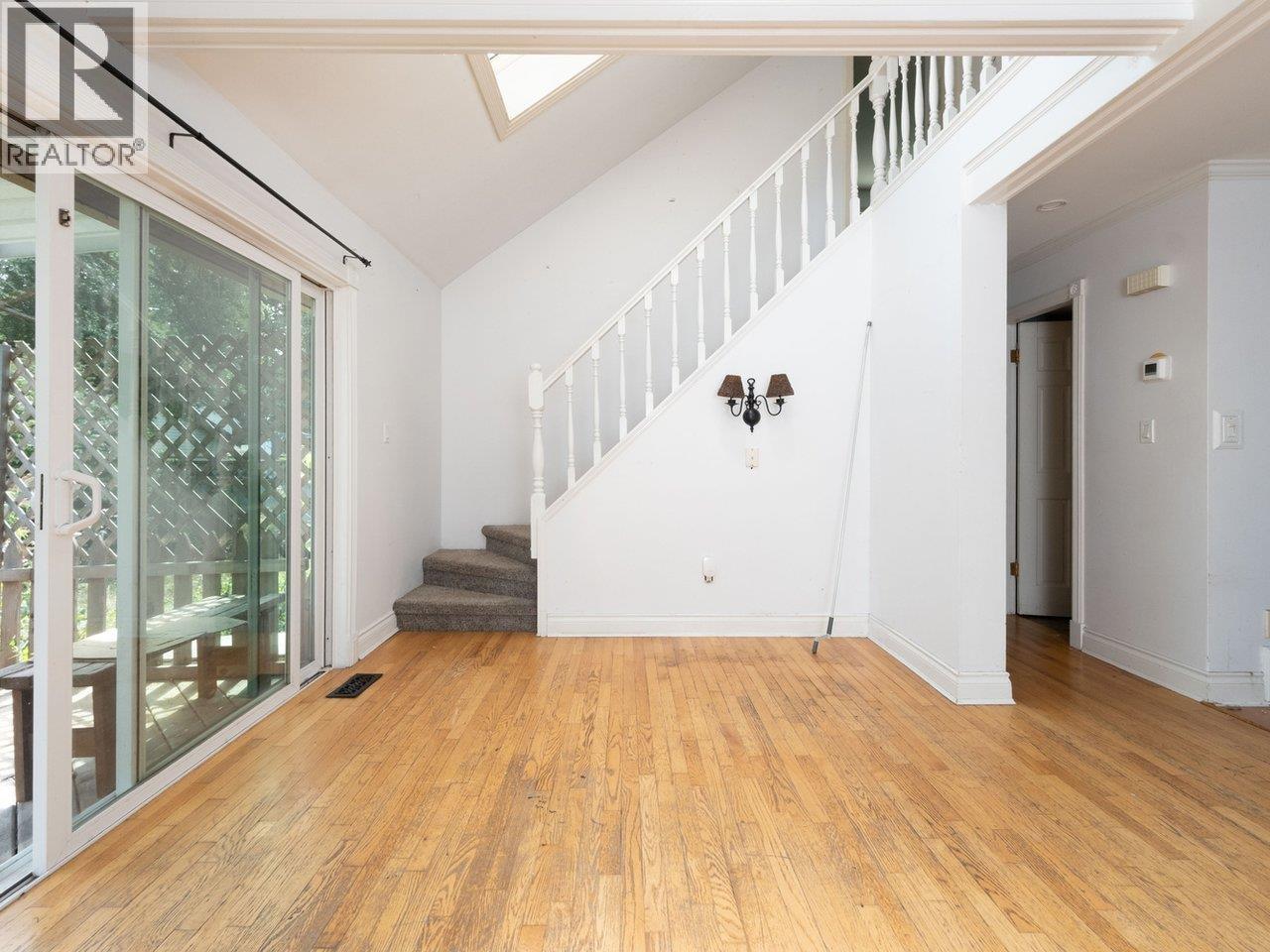 Property at 4498 46B STREET image 5