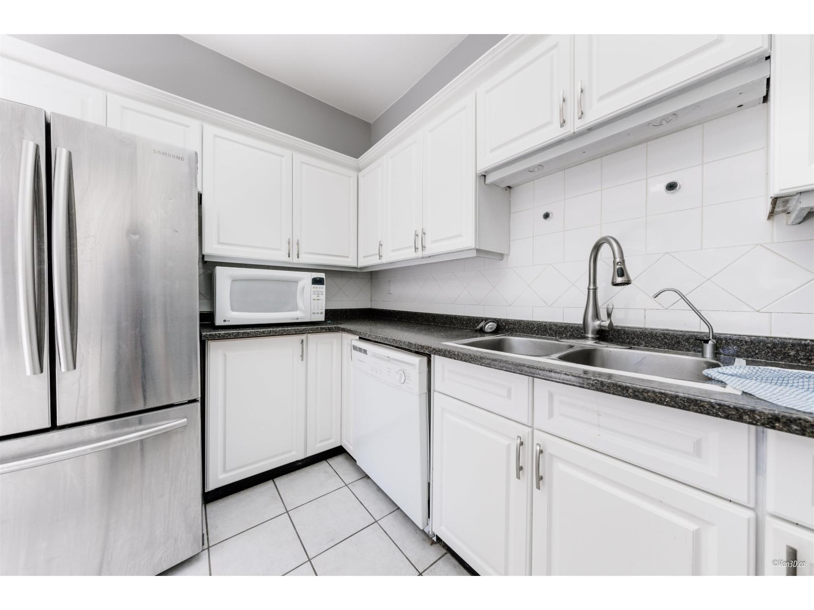 Property at 1635 136 AVENUE image 5