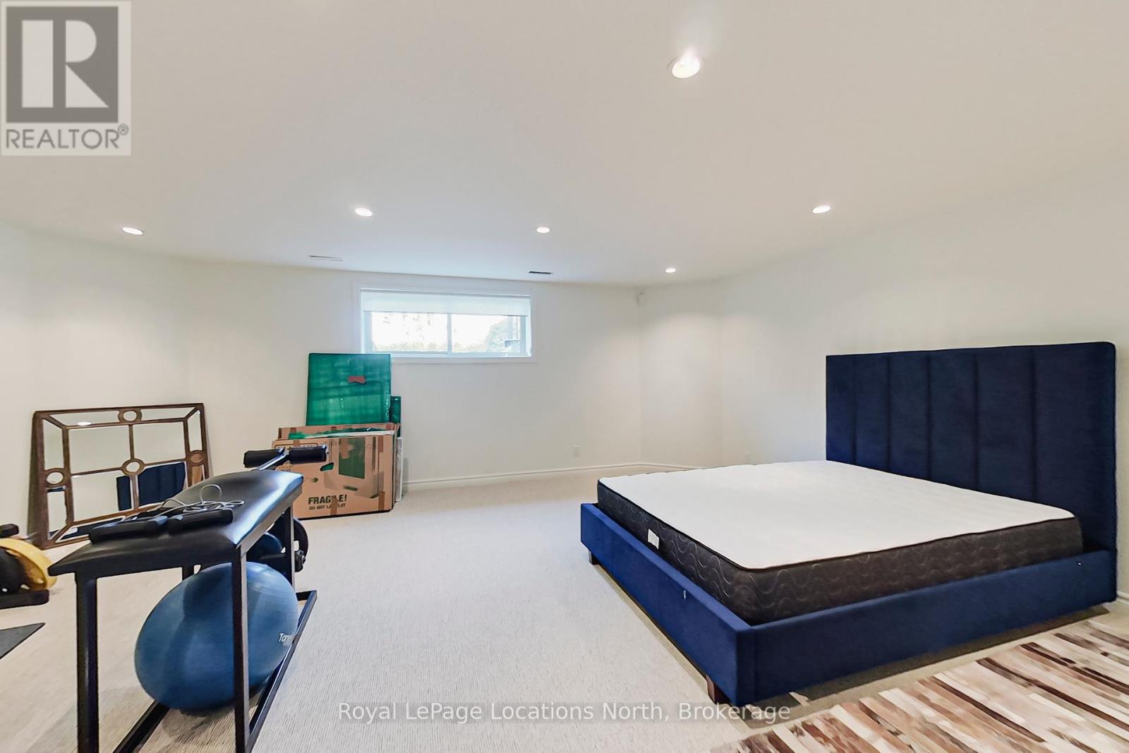 117 Camperdown Court, Blue Mountains, Ontario  N0H 1J0 - Photo 33 - X12328498