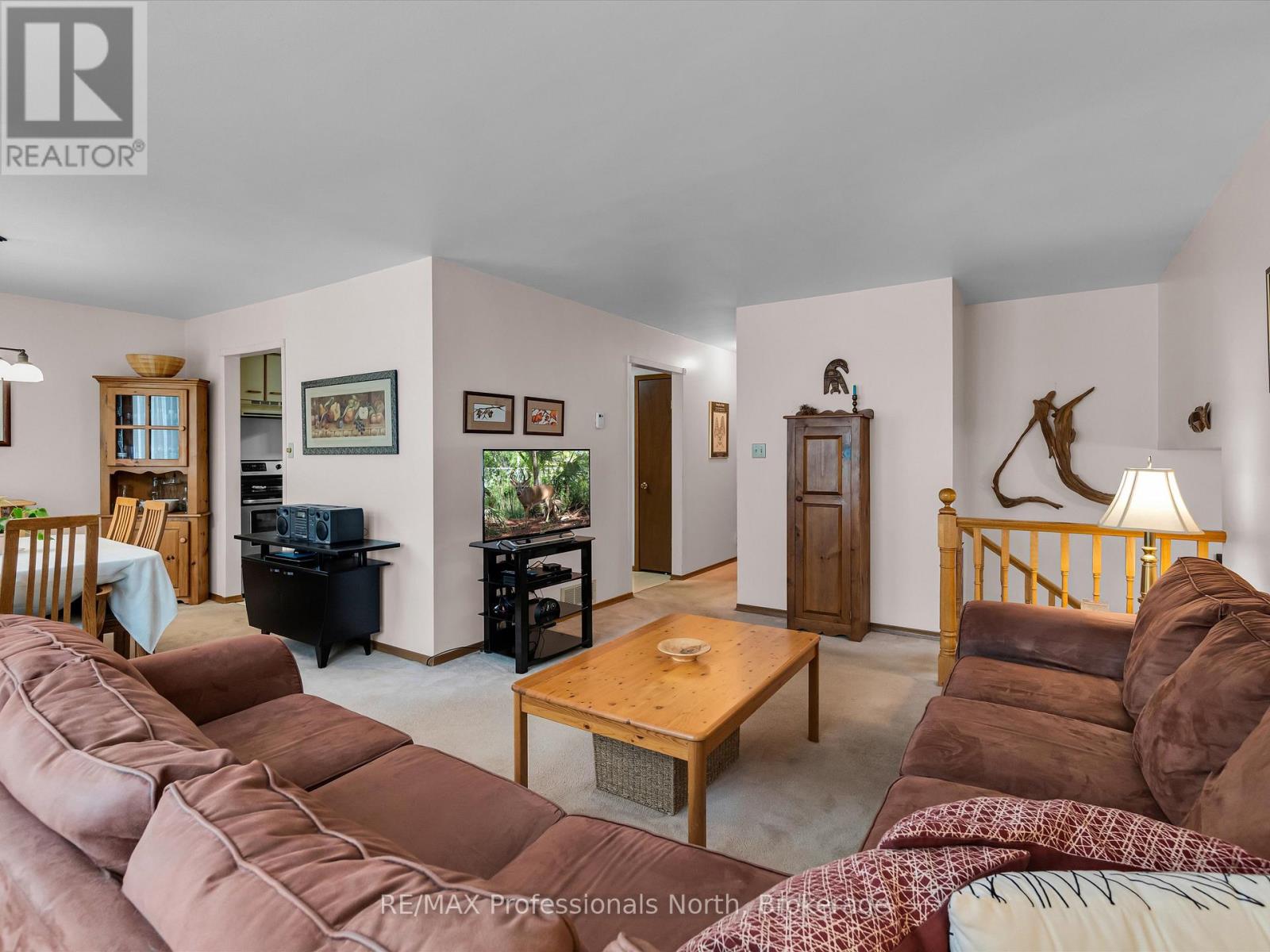 14 Duke Street, Muskoka Lakes, Ontario  P0B 1J0 - Photo 11 - X12328502