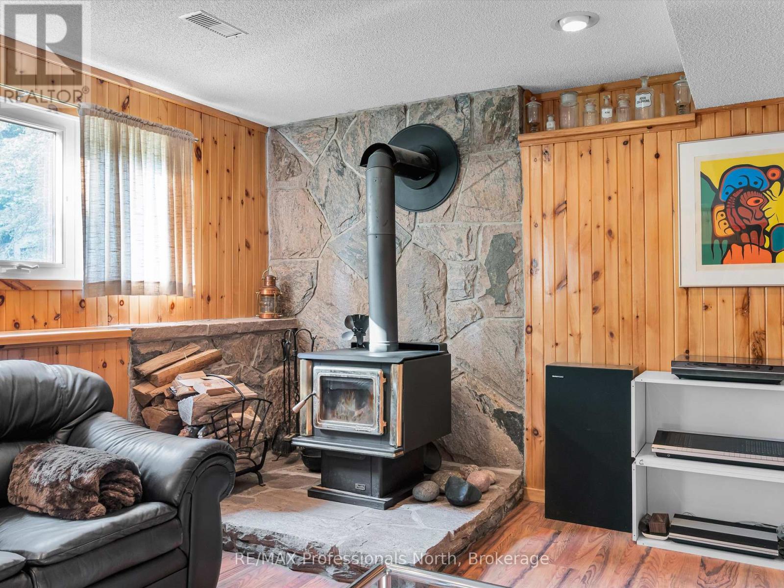 14 Duke Street, Muskoka Lakes, Ontario  P0B 1J0 - Photo 37 - X12328502