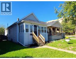 907 BRIDGE AVENUE, Windsor, Ontario