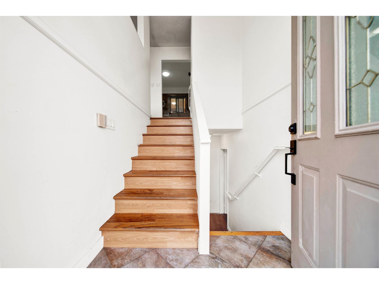 12234 99a Avenue, Surrey, British Columbia  V3V 2R2 - Photo 2 - R3034019