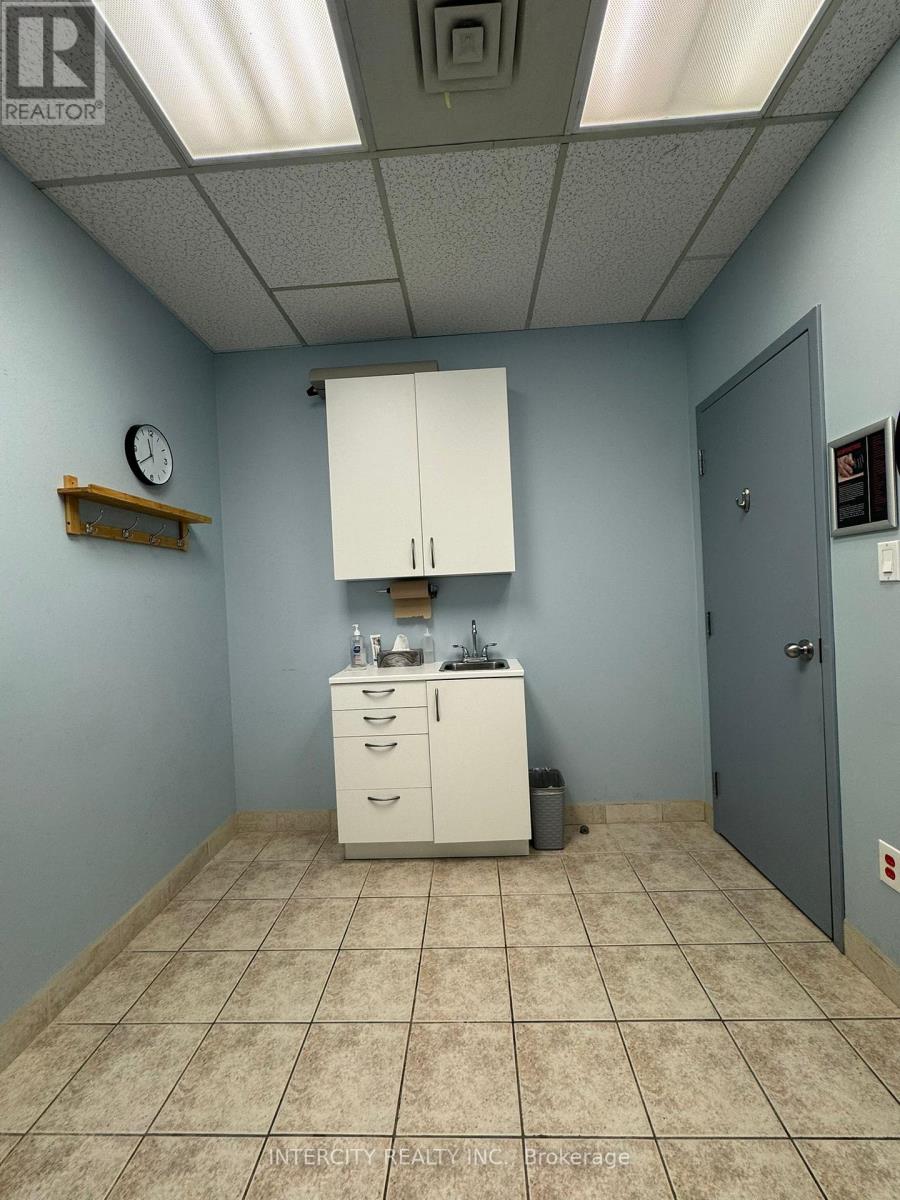 305 - 1017 Wilson Avenue, Toronto, Ontario  M3K 1Z1 - Photo 21 - W12328315