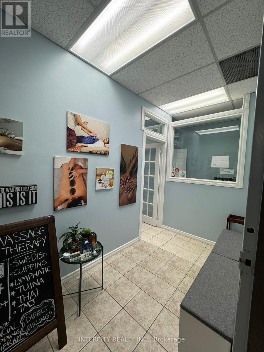 305 - 1017 Wilson Avenue, Toronto, Ontario  M3K 1Z1 - Photo 9 - W12328315