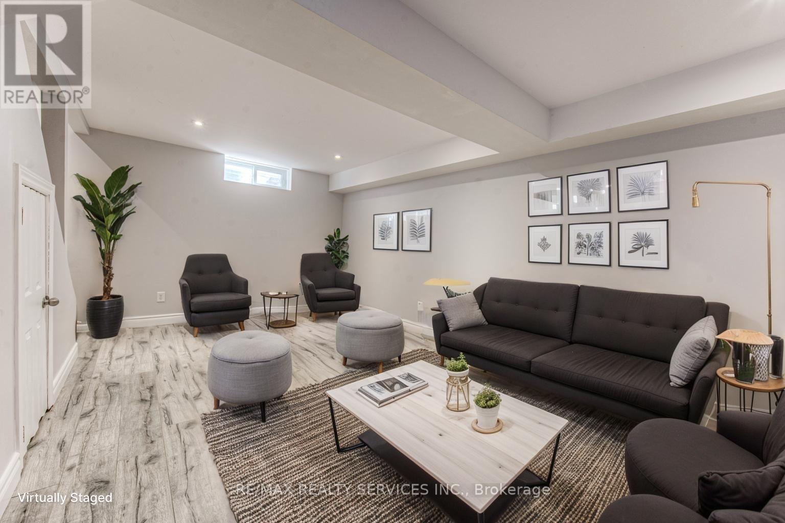 582 Drummerhill Crescent Ne, Waterloo, Ontario  N2T 1G4 - Photo 33 - X12328316