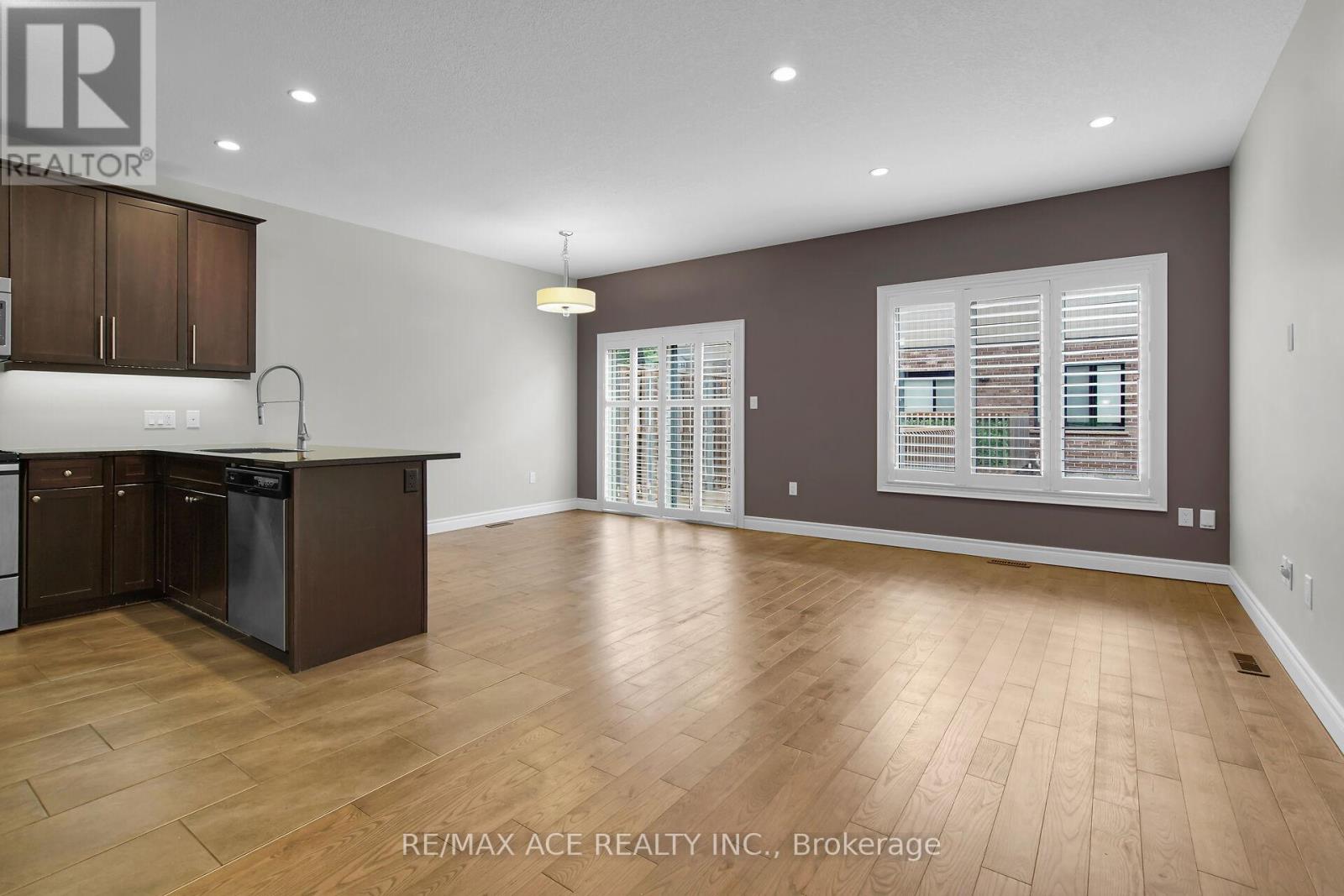 72 - 2235 Blackwater Road, London North, Ontario  N5X 0L8 - Photo 6 - X12328355