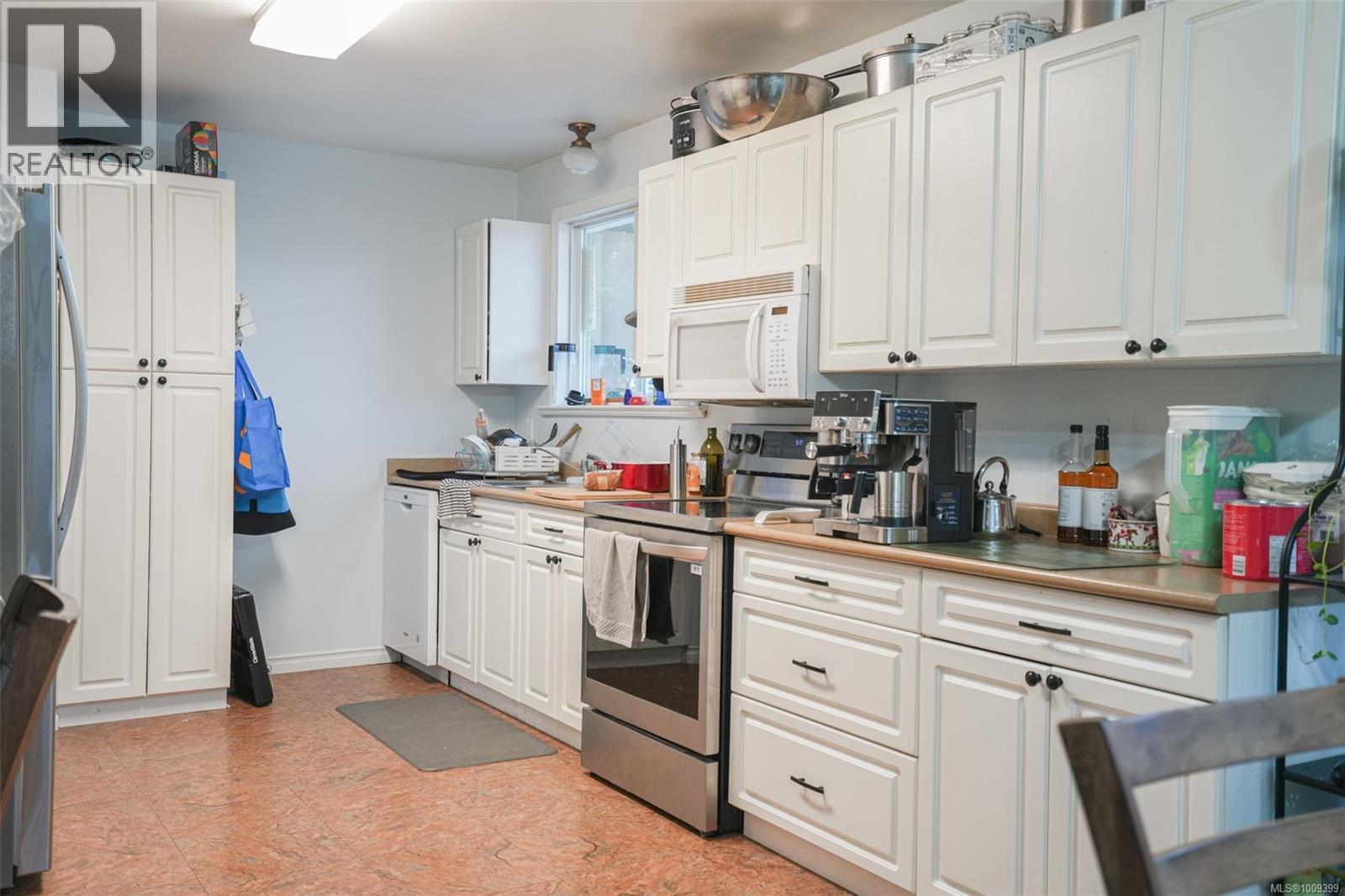 4594 Alwyn St, Port Alberni, British Columbia  V9Y 5V1 - Photo 9 - 1009399