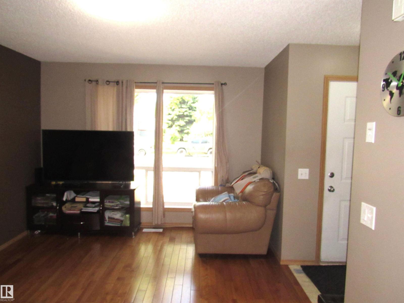 Property at #28 10909 106 ST NW image 3