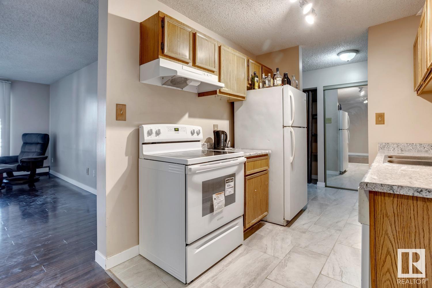 Property at #302 11115 74 ST NW image 3