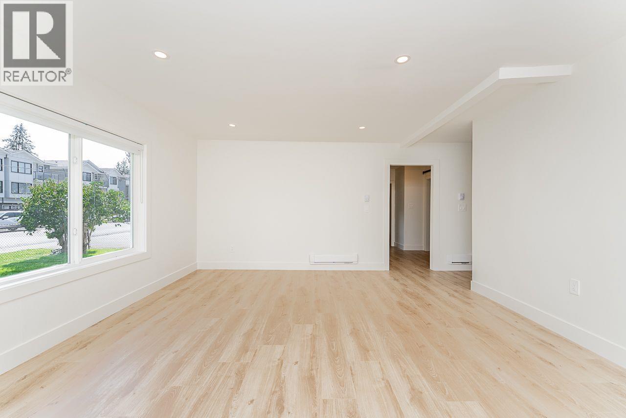 1741 Salisbury Avenue, Port Coquitlam, British Columbia  V3B 1X6 - Photo 7 - R3034063