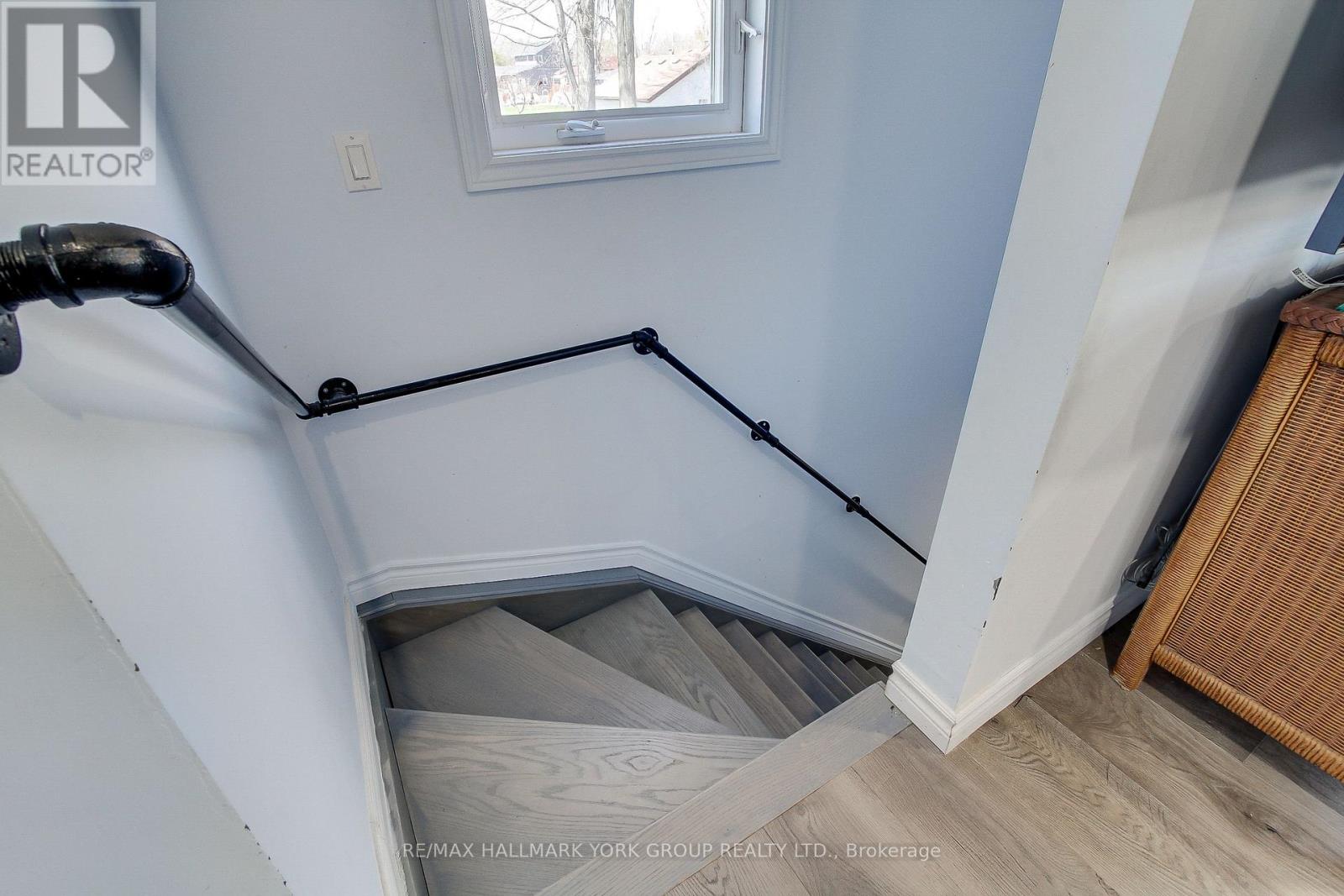303 Lake Dr East Unit A Drive, Georgina, Ontario  L0E 1S0 - Photo 2 - N12255221