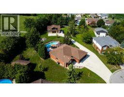 113 BEACH COURT, Stoney Point, Ontario