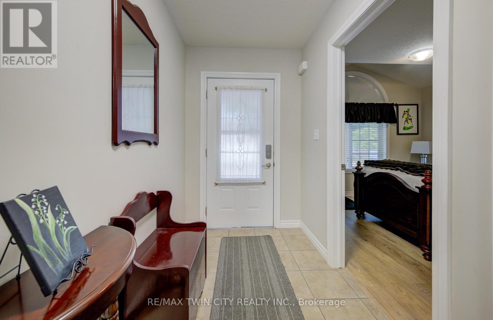 Property at 28 - 35 GREEN GATE BOULEVARD image 4