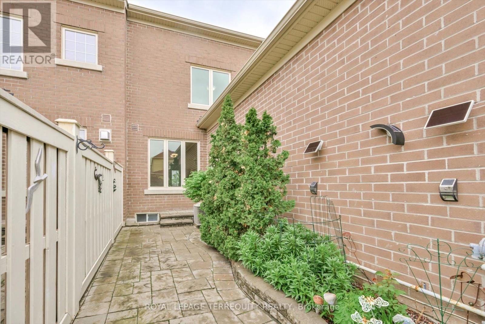 10461 Woodbine Avenue, Markham, Ontario  L6C 0K4 - Photo 34 - N12328489