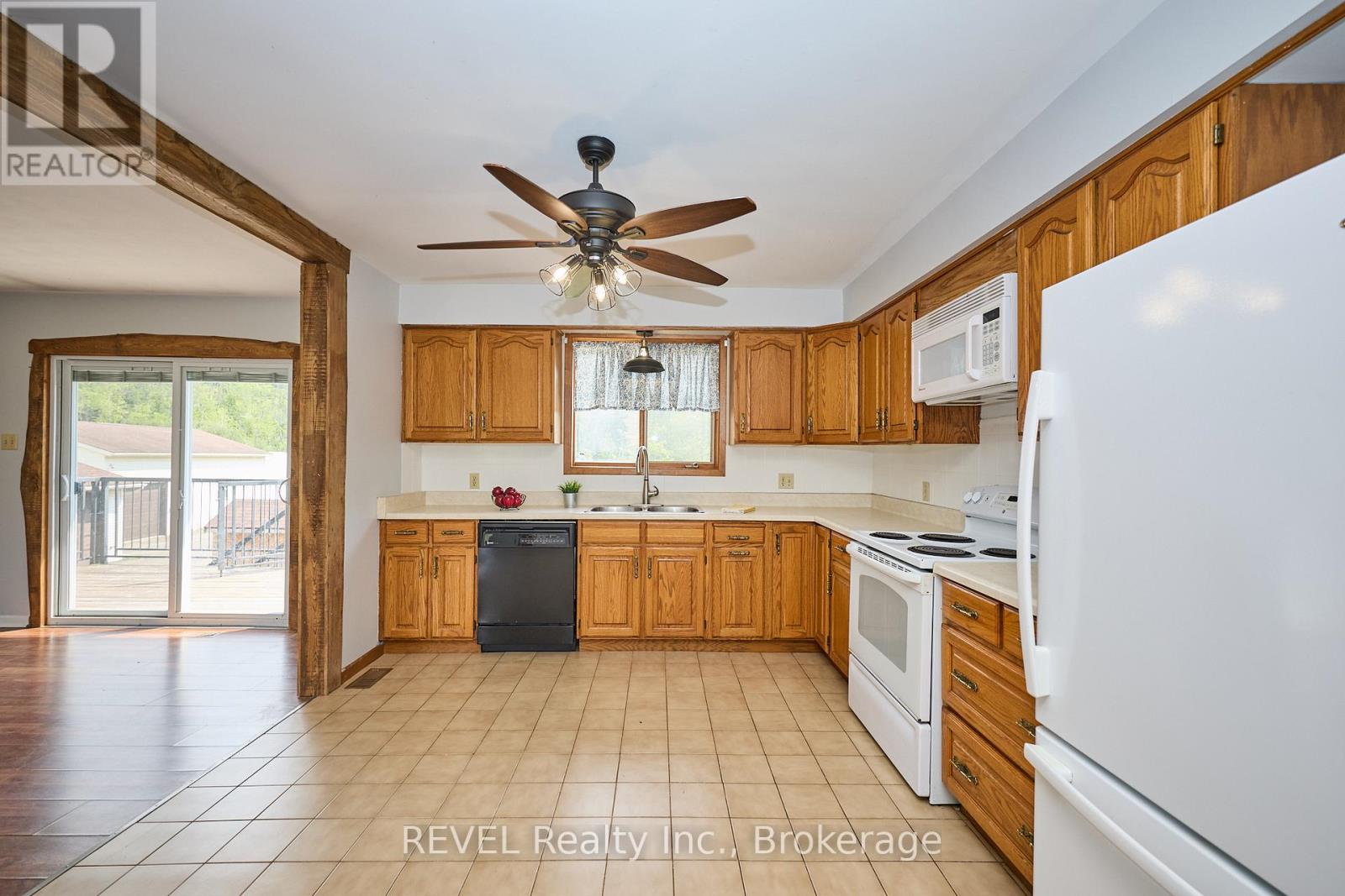 740 Highway 20, Pelham, Ontario  L0S 1C0 - Photo 28 - X12328675