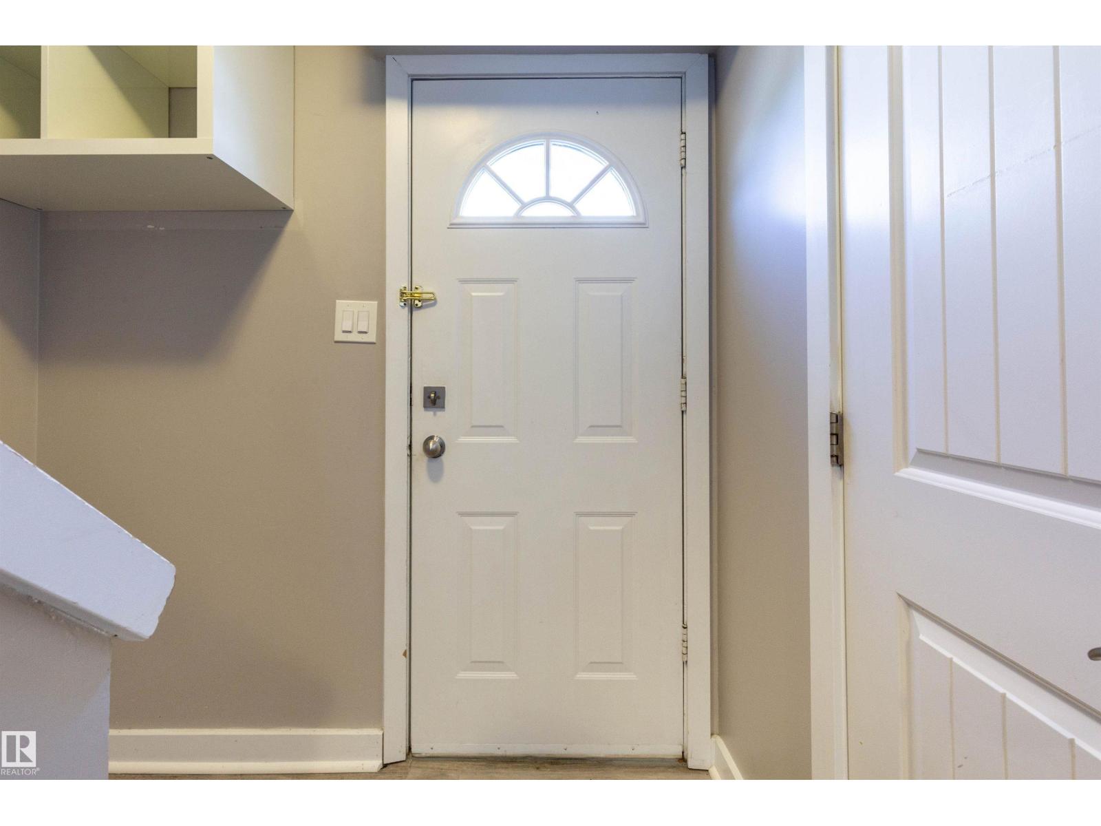 Property at 211 DICKINSFIELD CO NW image 3