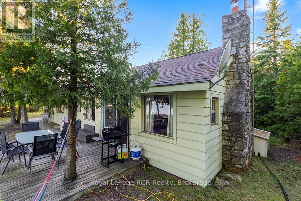 403 Eagle Road, Northern Bruce Peninsula, Ontario  N0H 2R0 - Photo 21 - X12328632