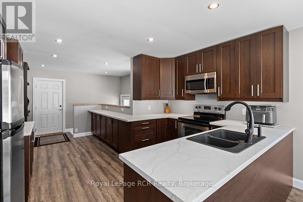 102016 Grey Road 5 Road, Georgian Bluffs, Ontario  N4K 5N5 - Photo 7 - X12328650