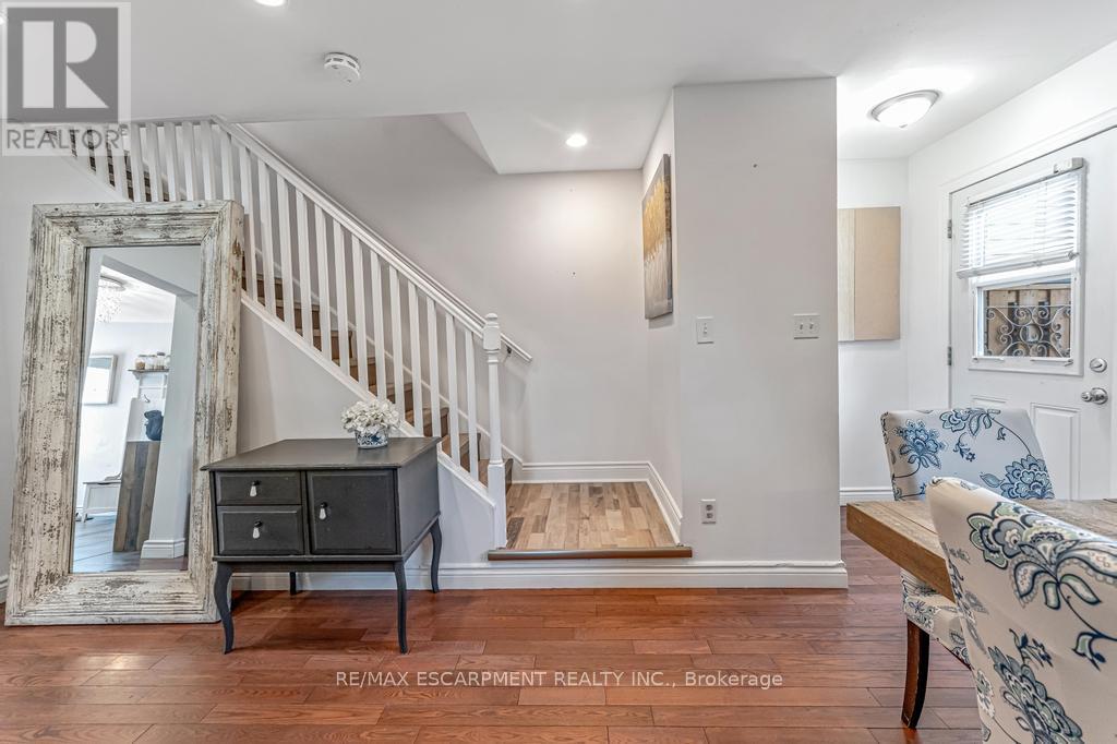 Property at 1265 FENNELL AVENUE E image 3
