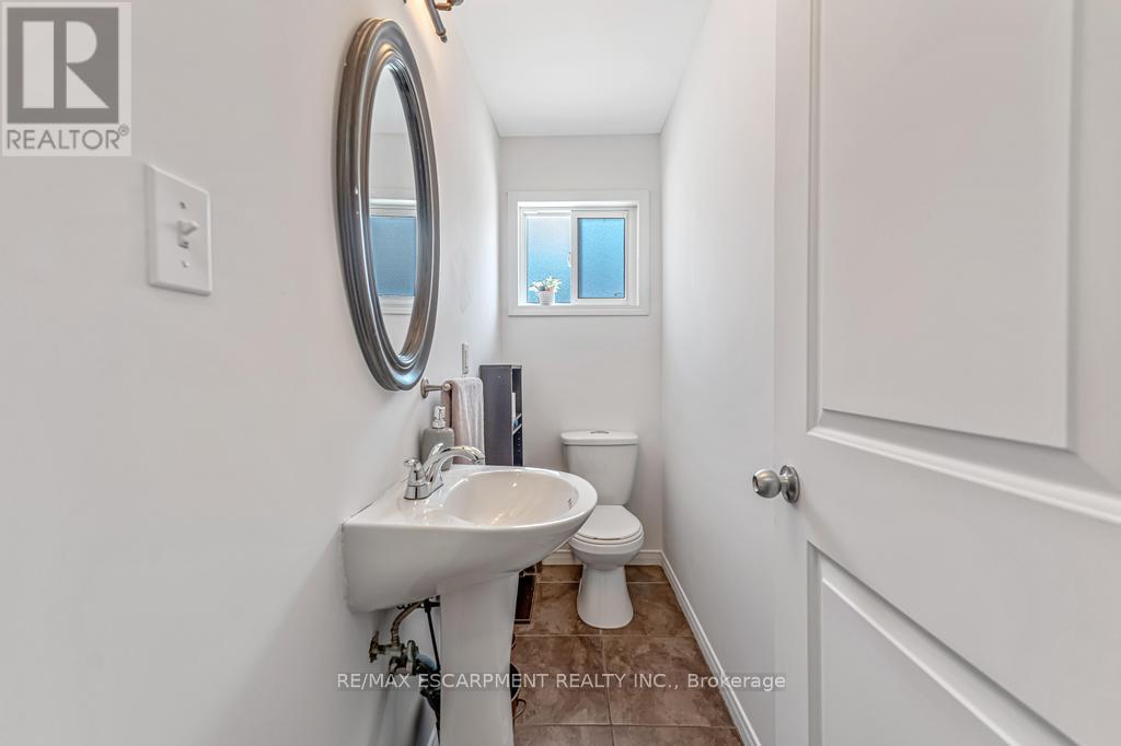 Property at 1265 FENNELL AVENUE E image 5