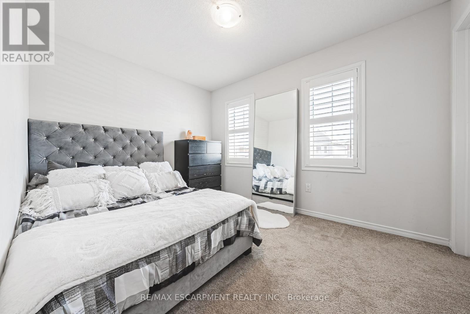 11 Mcwatters Street, Hamilton, Ontario  L0R 1C0 - Photo 24 - X12328544
