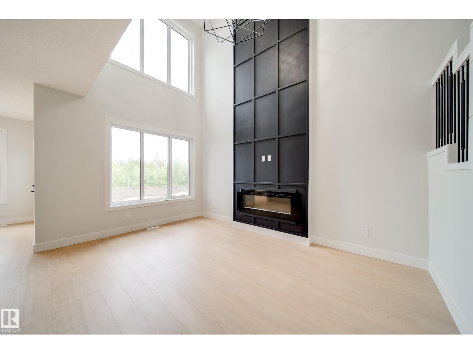 8824 183 Av Nw, Edmonton, Alberta  T5Z 0S8 - Photo 2 - E4451477