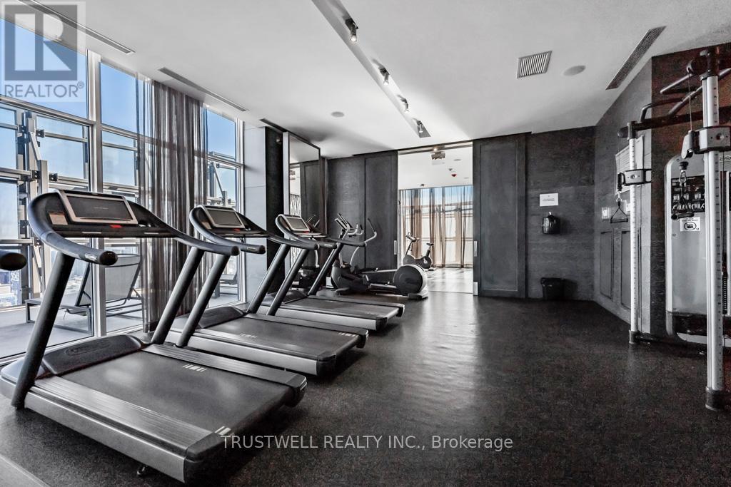 2410 - 1080 Bay Street, Toronto, Ontario  M5S 0A5 - Photo 38 - C12320489