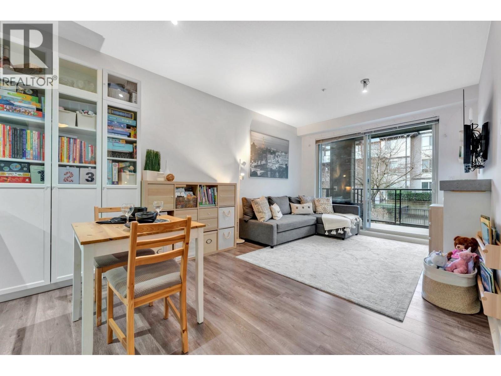 308 7478 Byrnepark Walk, Burnaby, British Columbia  V3N 0B5 - Photo 9 - R3034396