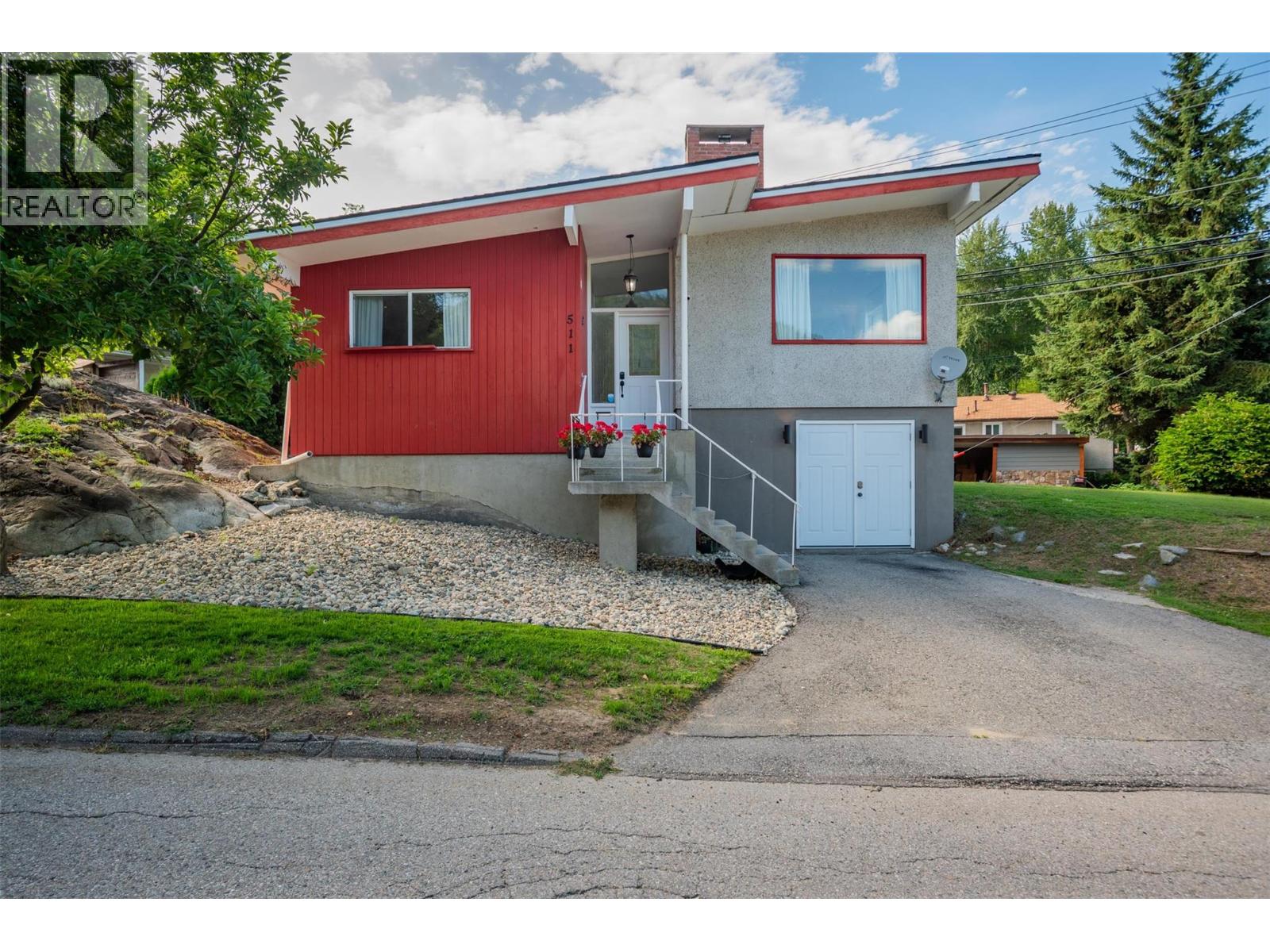 Property at 511 FORREST Drive image 1