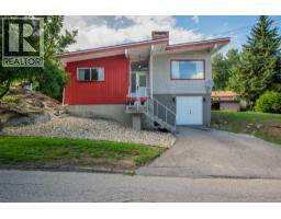 511 FORREST Drive, warfield, British Columbia