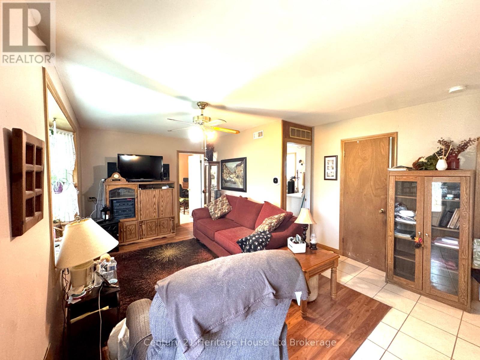 Property at 369 RIVERSIDE DRIVE image 3