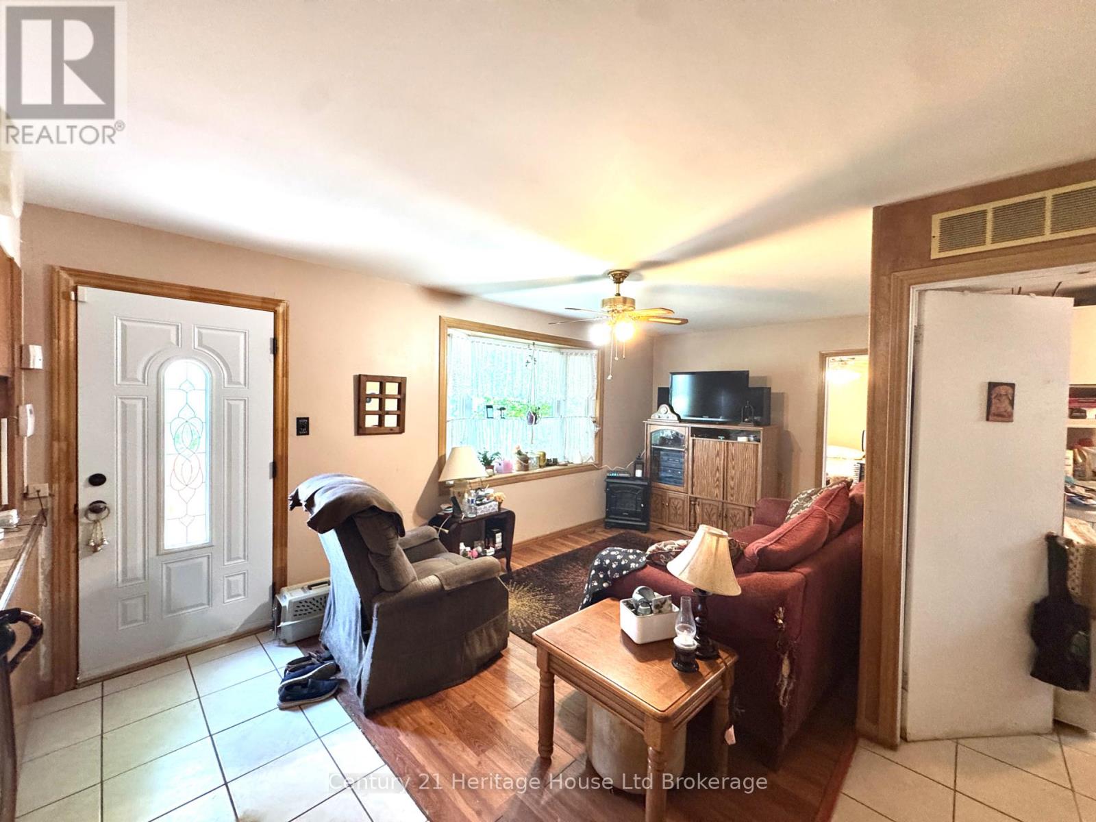 Property at 369 RIVERSIDE DRIVE image 4