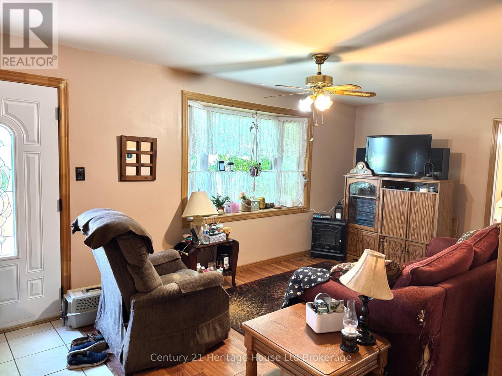 Property at 369 RIVERSIDE DRIVE image 5