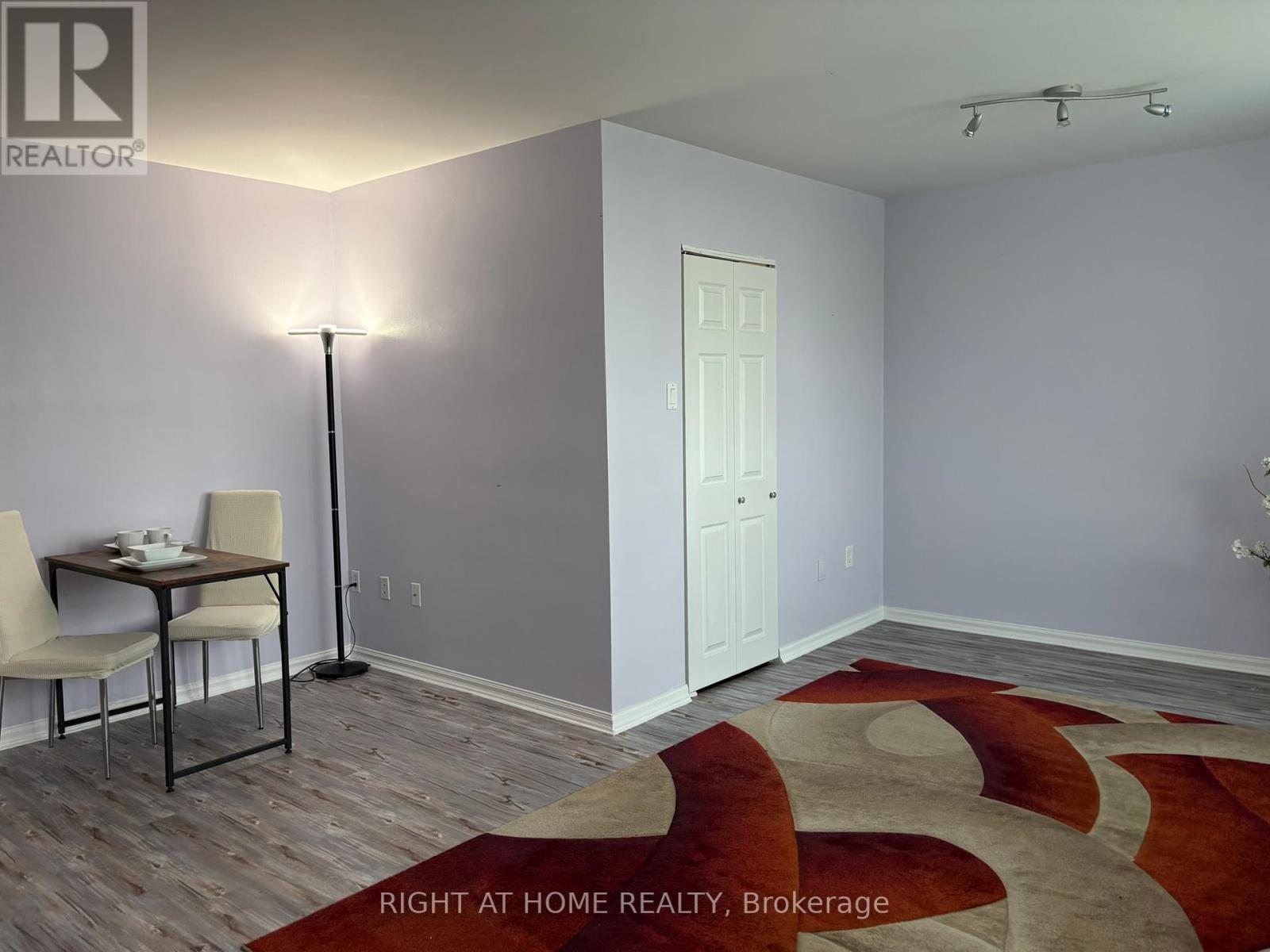 Property at 201 - 3460 KEELE STREET image 4