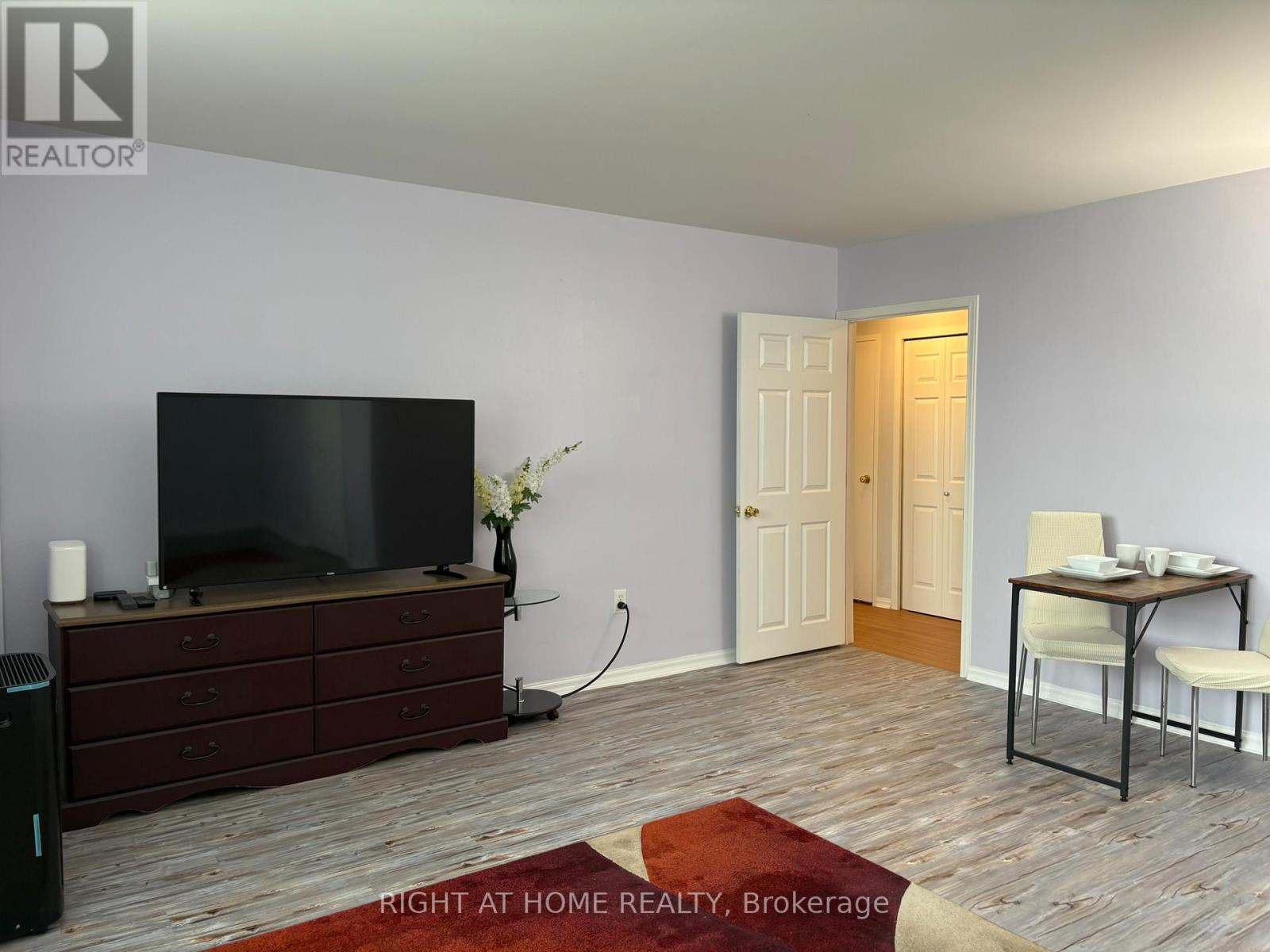 201 - 3460 Keele Street, Toronto, Ontario  M3J 1L9 - Photo 6 - W12328683