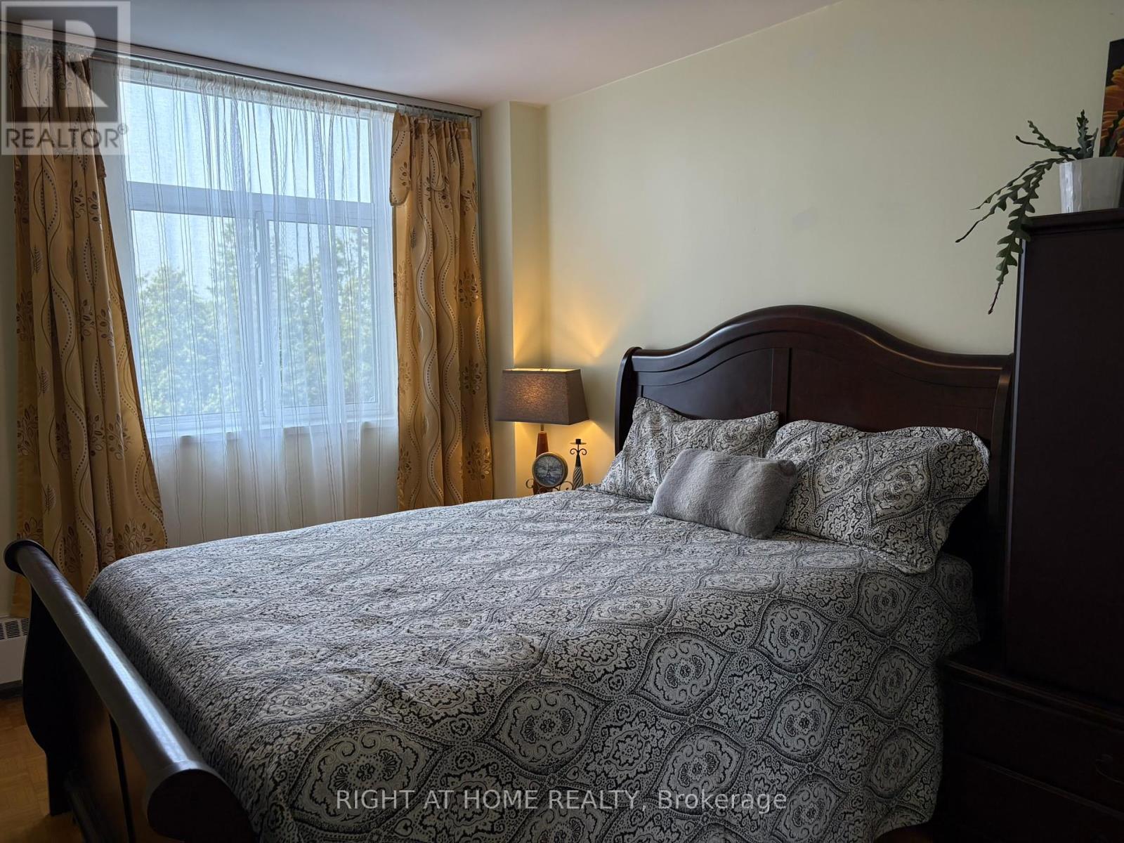 201 - 3460 Keele Street, Toronto, Ontario  M3J 1L9 - Photo 7 - W12328683