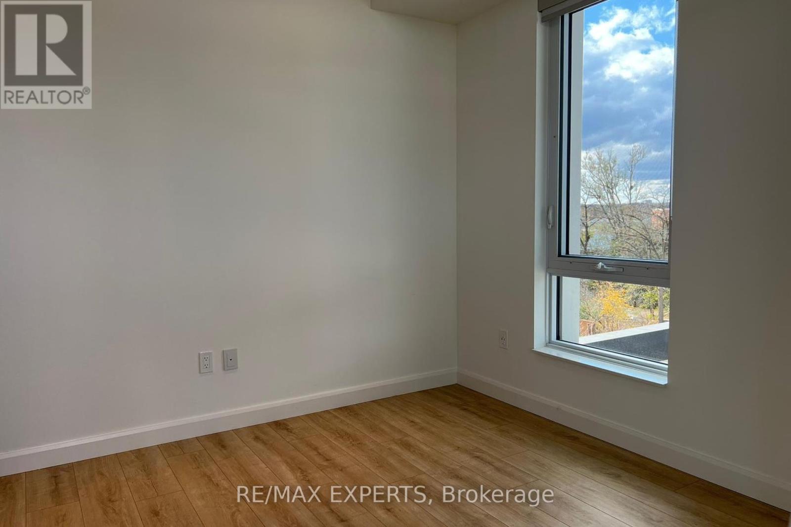 403 - 741 King Street W, Kitchener, Ontario  N2G 0E9 - Photo 11 - X12328566