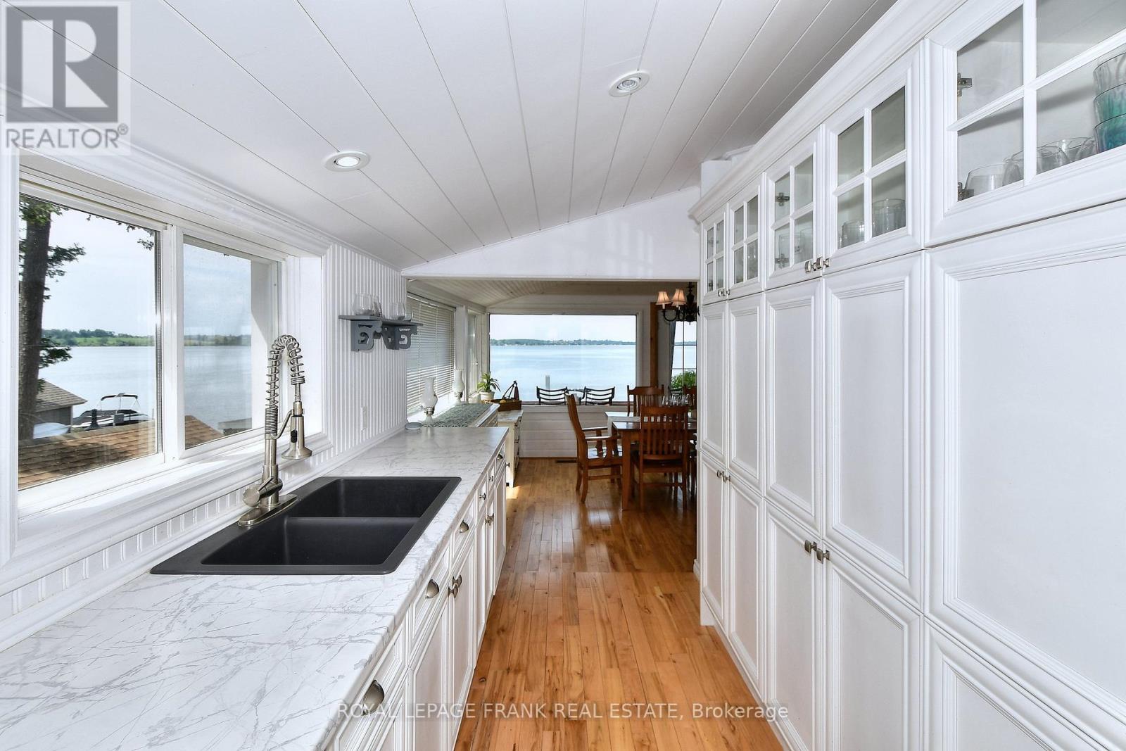 670 Hatton Avenue, Selwyn, Ontario  K0L 1H0 - Photo 11 - X12328719