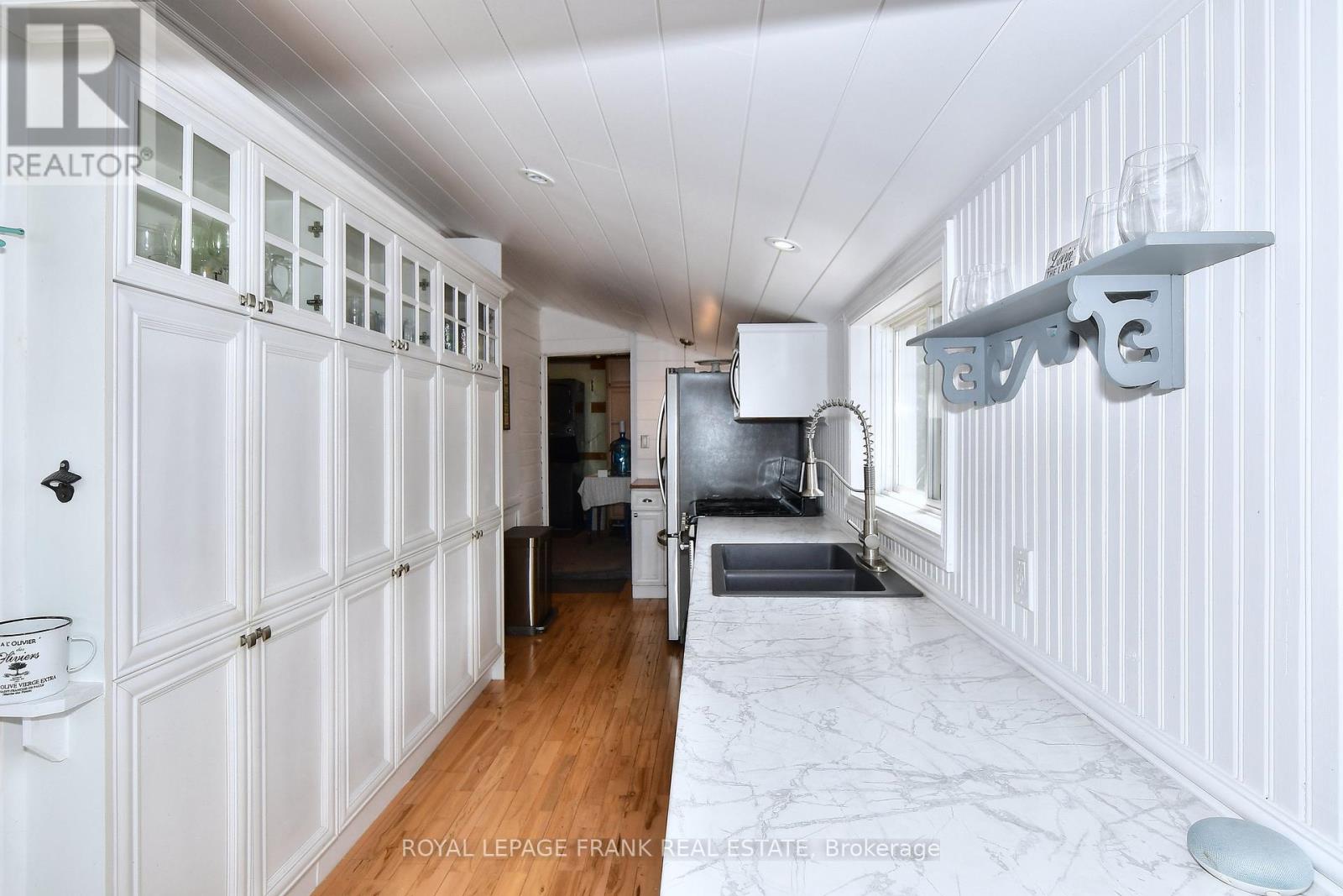 670 Hatton Avenue, Selwyn, Ontario  K0L 1H0 - Photo 12 - X12328719