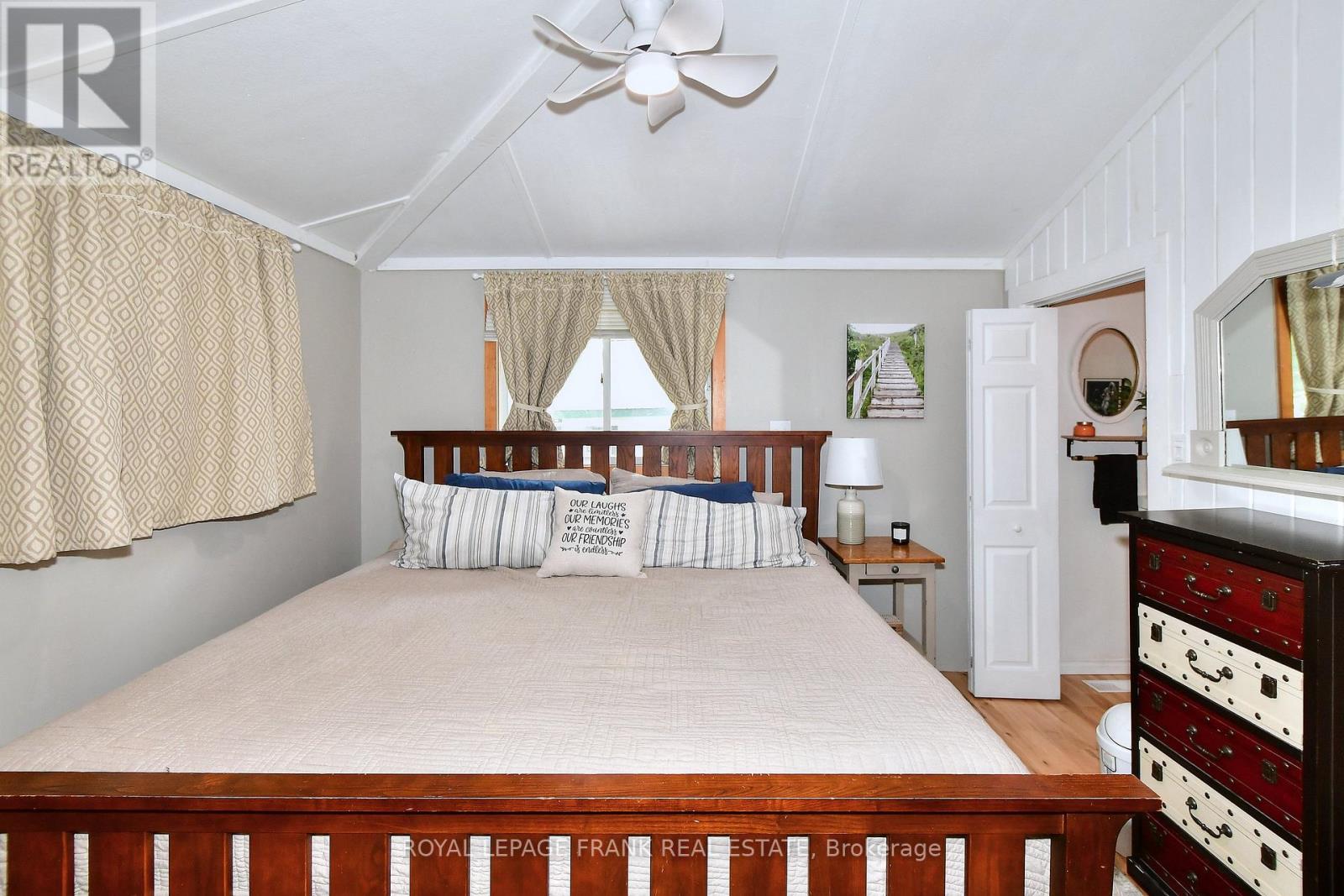 670 Hatton Avenue, Selwyn, Ontario  K0L 1H0 - Photo 20 - X12328719