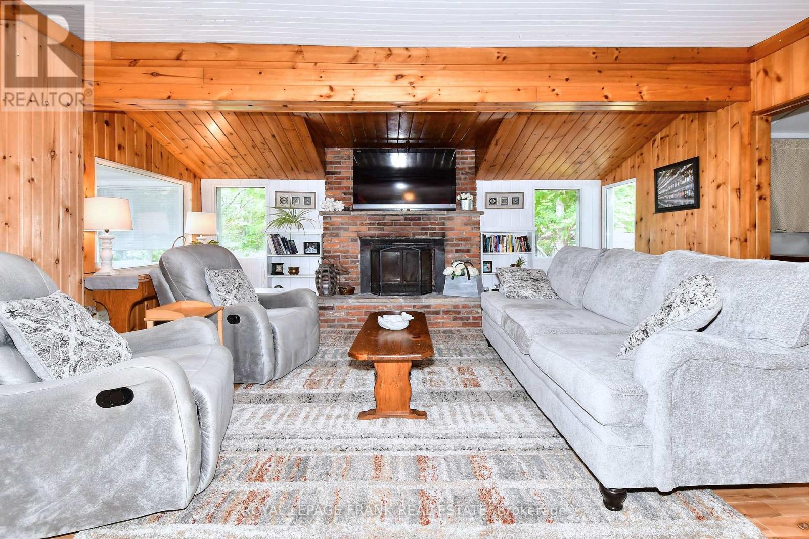 670 Hatton Avenue, Selwyn, Ontario  K0L 1H0 - Photo 8 - X12328719