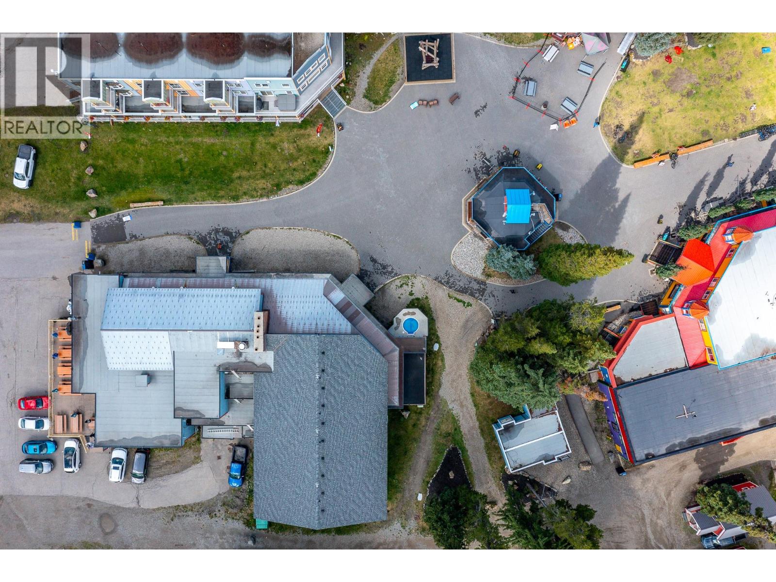 142 Main Street, Silver Star, British Columbia  V1B 0S7 - Photo 15 - 10358392